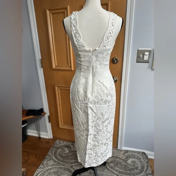 Vintage Cream Embroidered Lace Dress with Side Slit – Size S (Approx. 2/4) - Picture 11 of 11